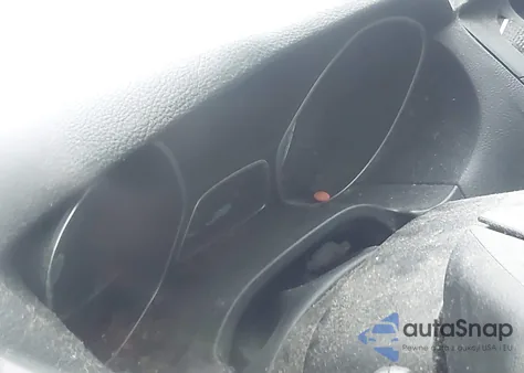 2013 Ford Focus S z USA, uszkodzony, nr VIN 1FADP3E21DL207385